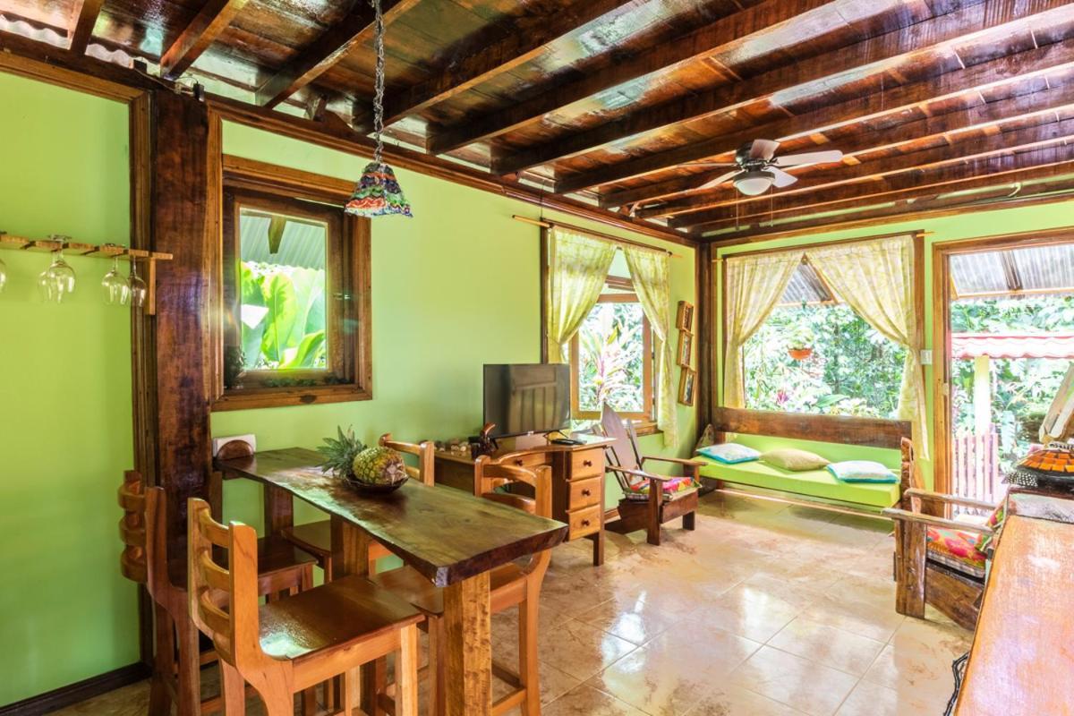 Casa Chilamates Tortuguero Exterior photo