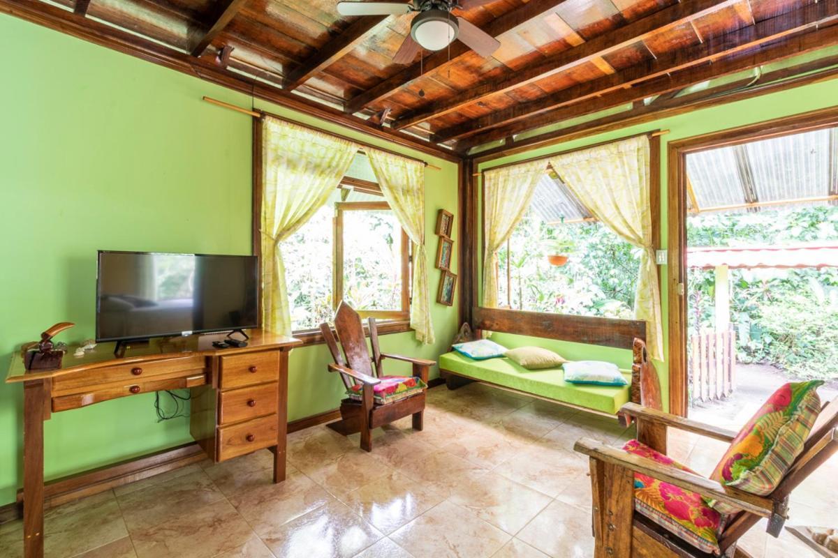 Casa Chilamates Tortuguero Exterior photo